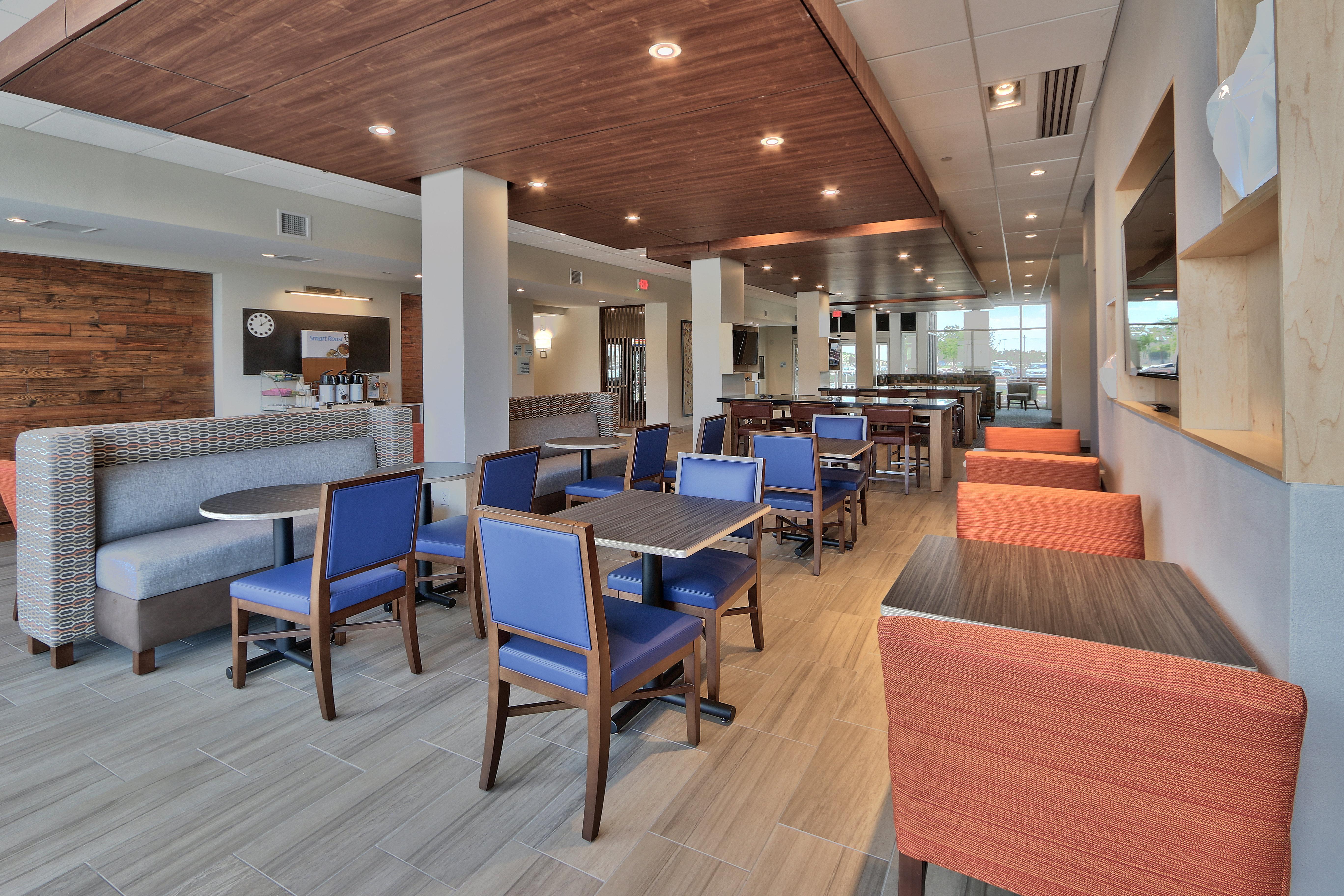 Holiday Inn Express & Suites - Roswell By Ihg Exteriér fotografie